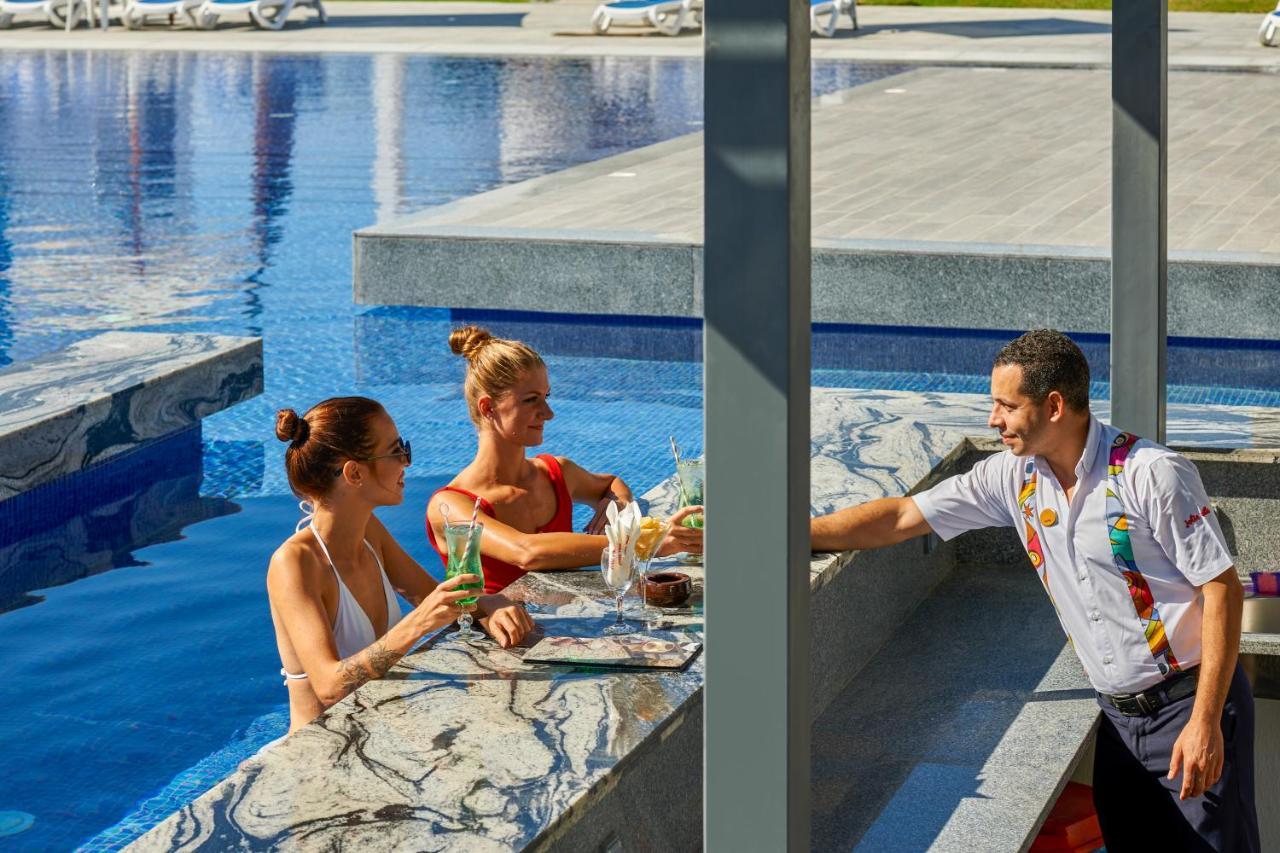 Maritim Jolie Ville Resort & Casino Sarm es-Sejk Kültér fotó The swimming pool at the hotel