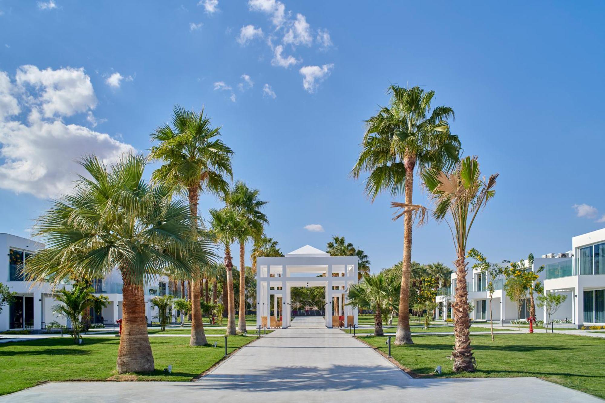 Maritim Jolie Ville Resort & Casino Sarm es-Sejk Kültér fotó The campus of the University of Patras